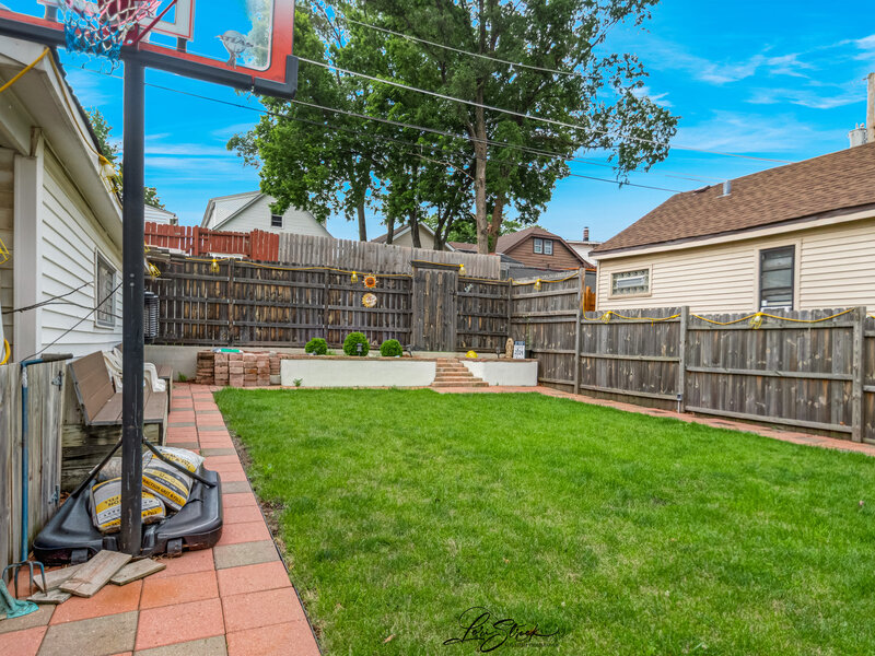 5441 S Hunt Avenue Summit IL 60501