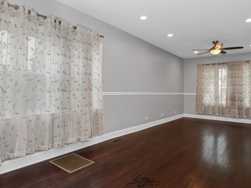 5441 S Hunt Avenue Summit IL 60501