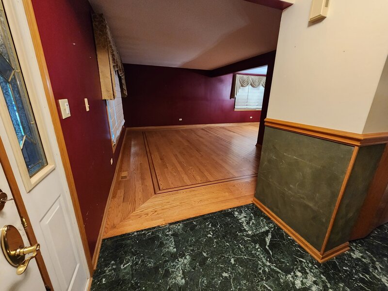 639 Poplar Avenue Romeoville IL 60446
