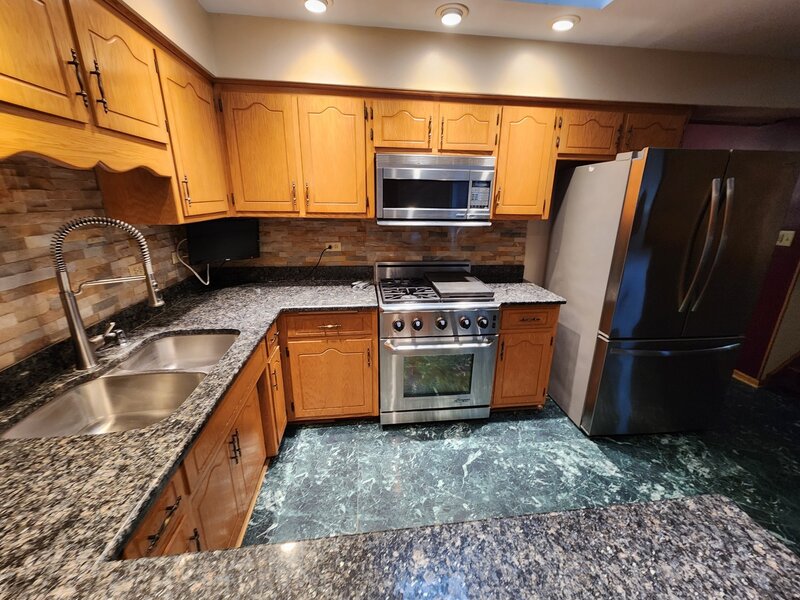 639 Poplar Avenue Romeoville IL 60446