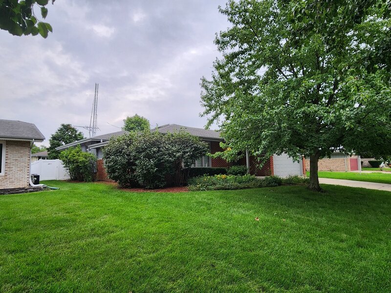 639 Poplar Avenue Romeoville IL 60446
