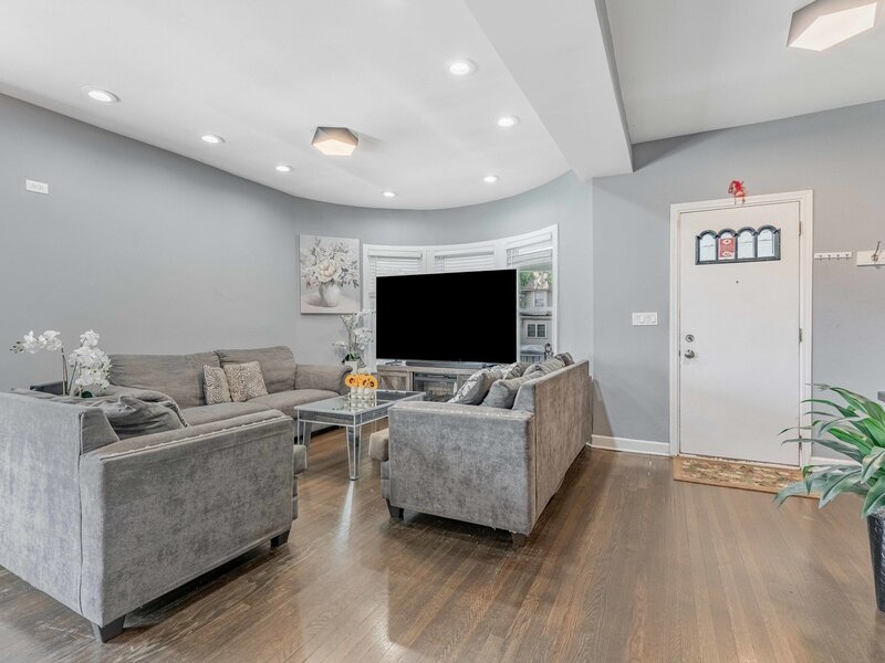 27 N Lockwood Avenue Chicago IL 60644