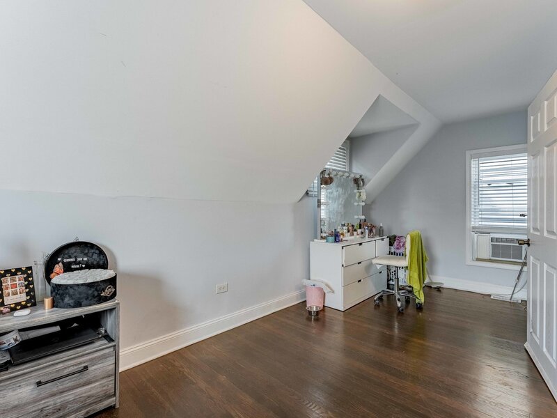 27 N Lockwood Avenue Chicago IL 60644