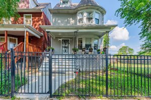 Photo of 27 N Lockwood Avenue Chicago IL 60644