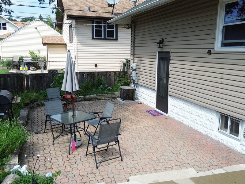 1280 S Cora Street Des Plaines IL 60018