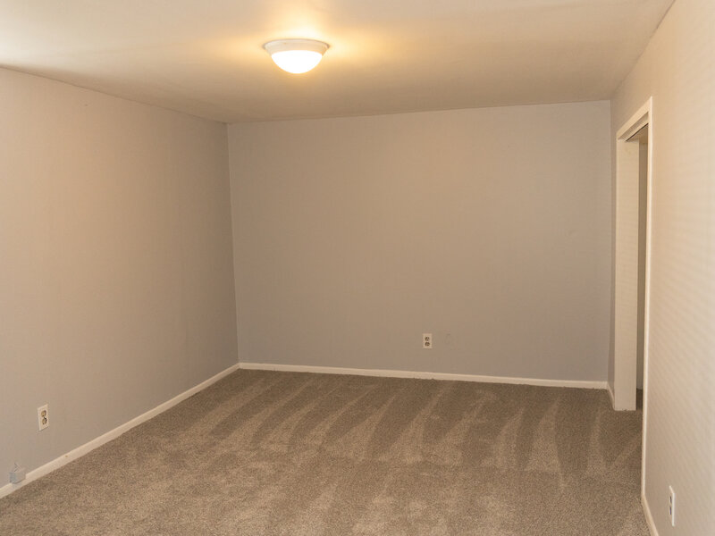 1280 S Cora Street Des Plaines IL 60018