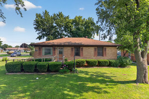Photo of 1522 Manhatten Drive Streator IL 61364