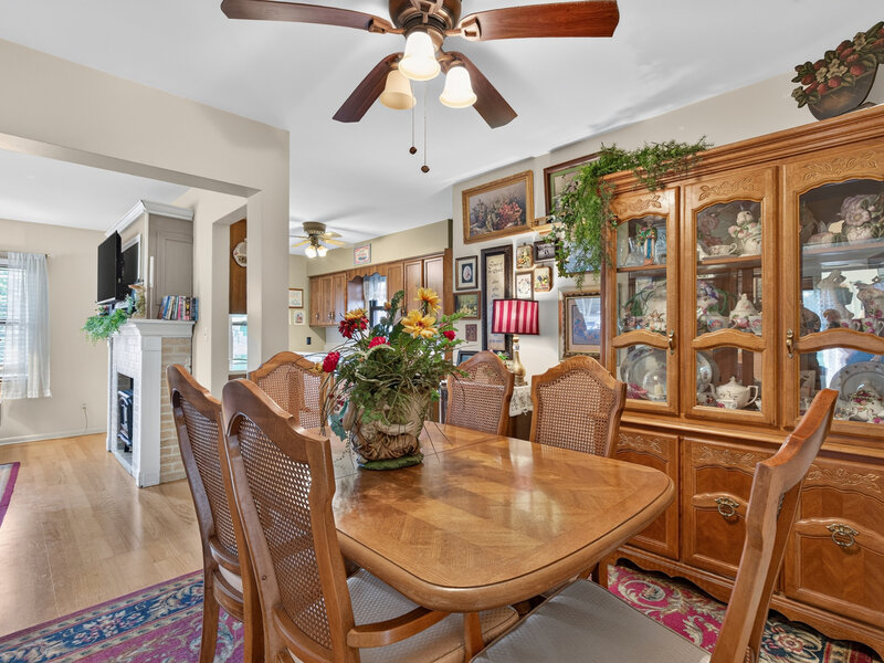 1522 Manhatten Drive Streator IL 61364
