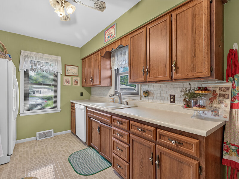 1522 Manhatten Drive Streator IL 61364