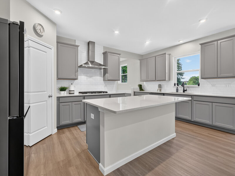 3667 Peregrine Way Elgin IL 60124