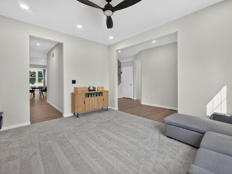 3667 Peregrine Way Elgin IL 60124