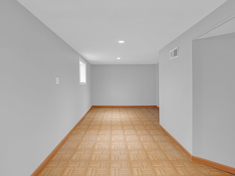 5830 N Nagle Avenue Chicago IL 60646