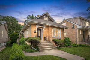 Photo of 5830 N Nagle Avenue Chicago IL 60646