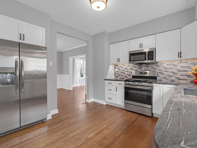 5830 N Nagle Avenue Chicago IL 60646