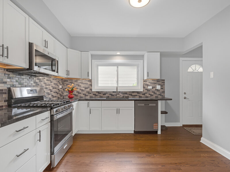 5830 N Nagle Avenue Chicago IL 60646