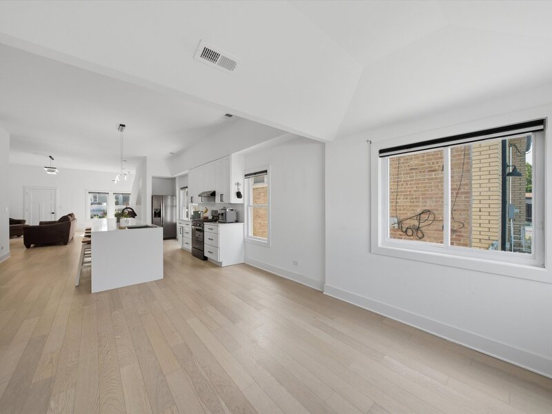 11154 S Troy Street Chicago IL 60655