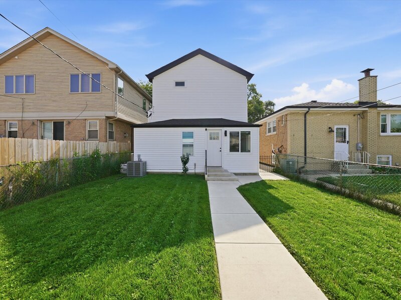 11154 S Troy Street Chicago IL 60655