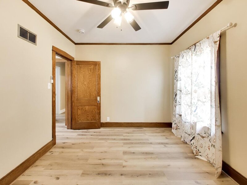 206 25th Avenue Bellwood IL 60104