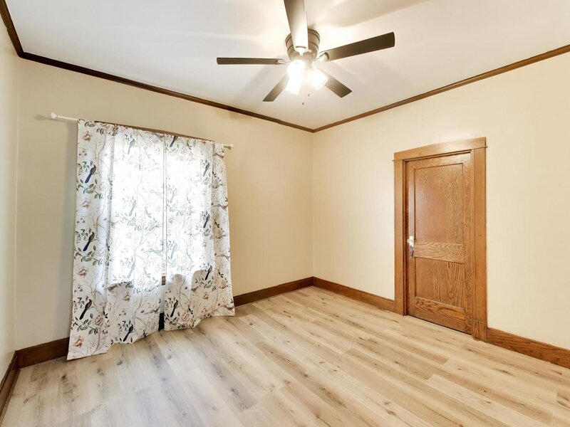 206 25th Avenue Bellwood IL 60104