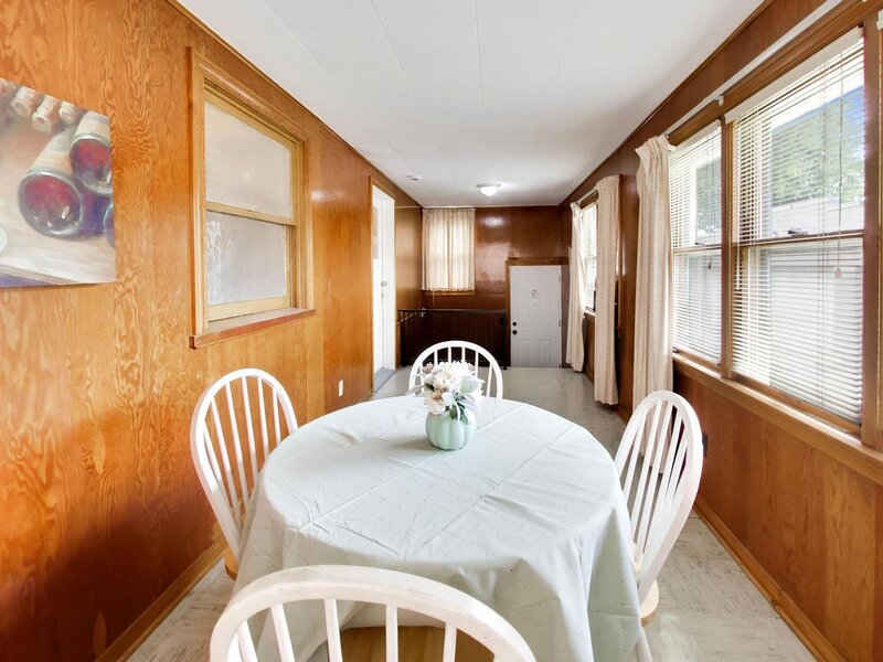 206 25th Avenue Bellwood IL 60104