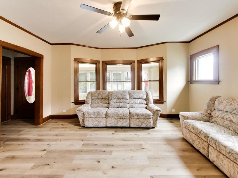 206 25th Avenue Bellwood IL 60104