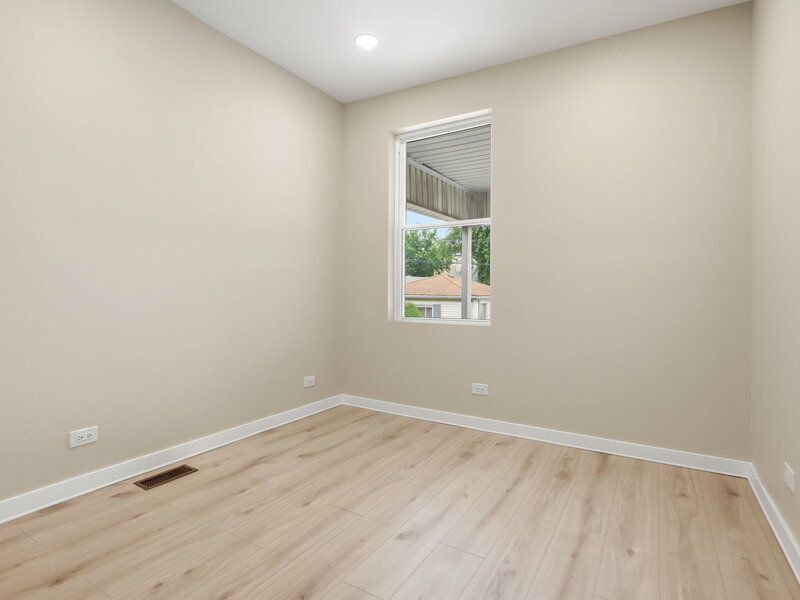 4431 N Marmora Avenue Chicago IL 60630