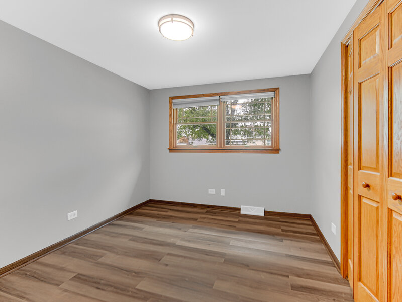 17537 70th Court Tinley Park IL 60477