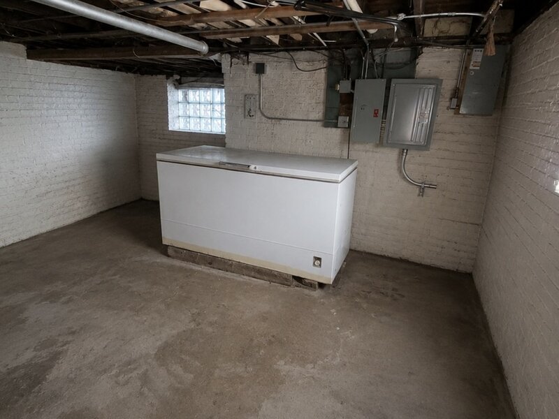 8736 S Justine Street Chicago IL 60620