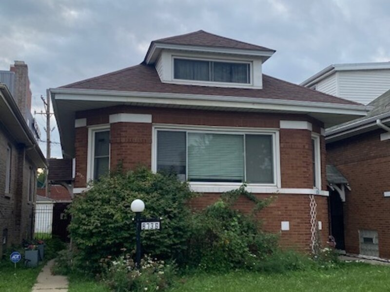 8736 S Justine Street Chicago IL 60620