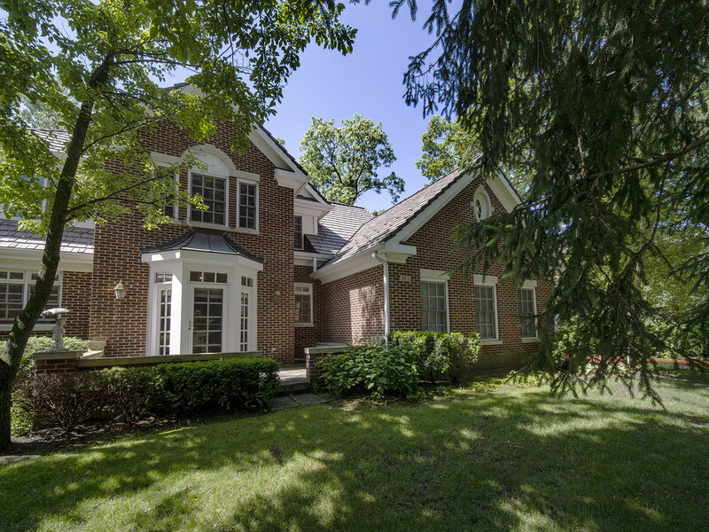 863 Gloucester Crossing Lake Forest IL 60045