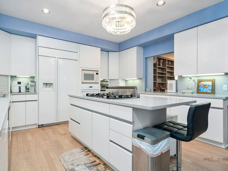 863 Gloucester Crossing Lake Forest IL 60045