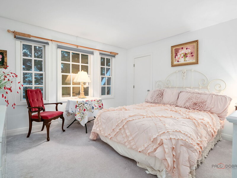 863 Gloucester Crossing Lake Forest IL 60045