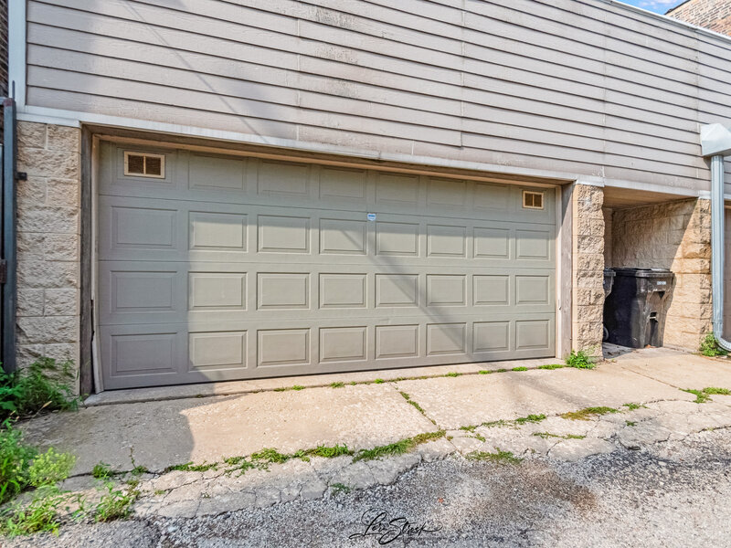 2027 W Race Avenue Chicago IL 60612