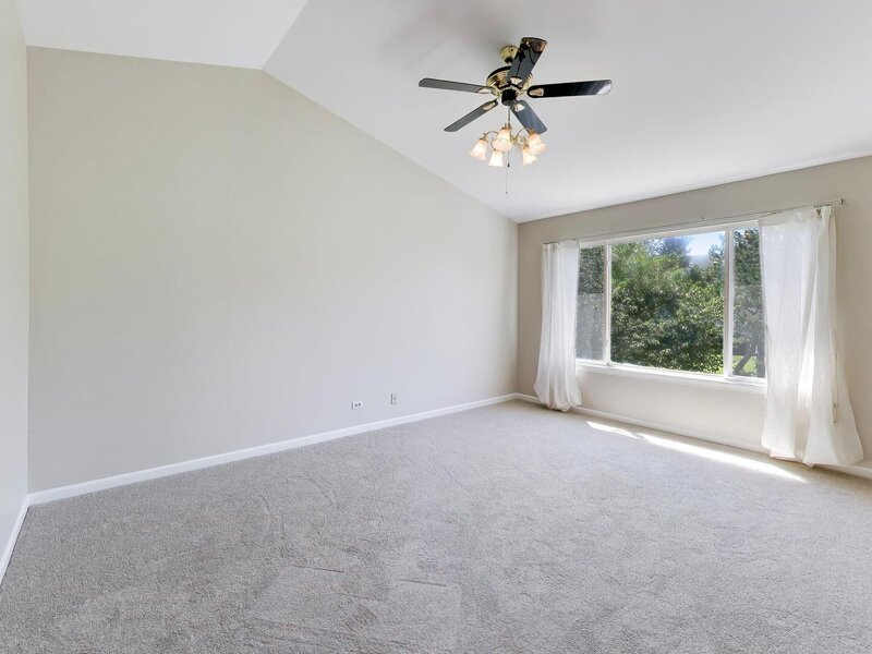 1325 Newport Street Mundelein IL 60060