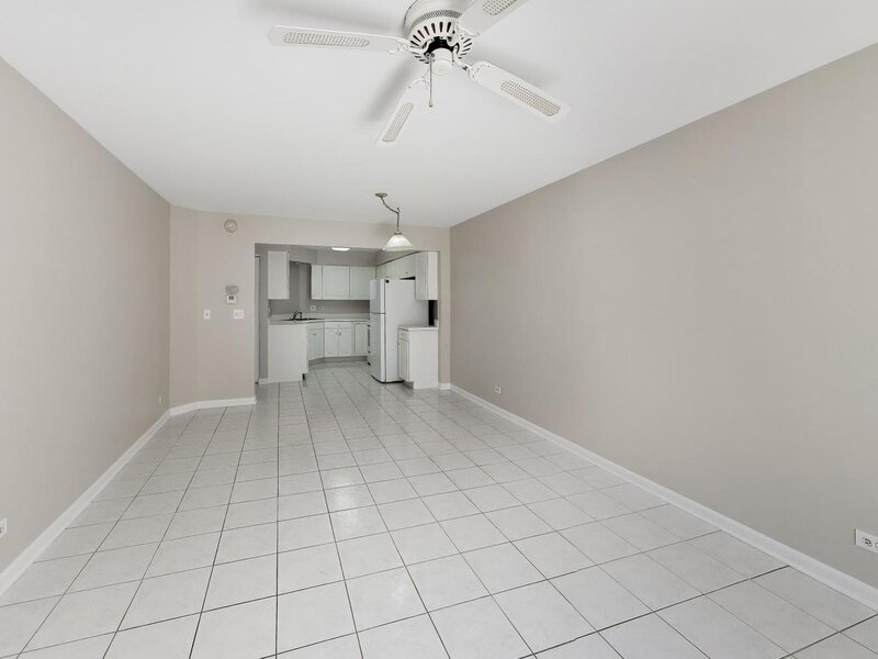 1325 Newport Street Mundelein IL 60060