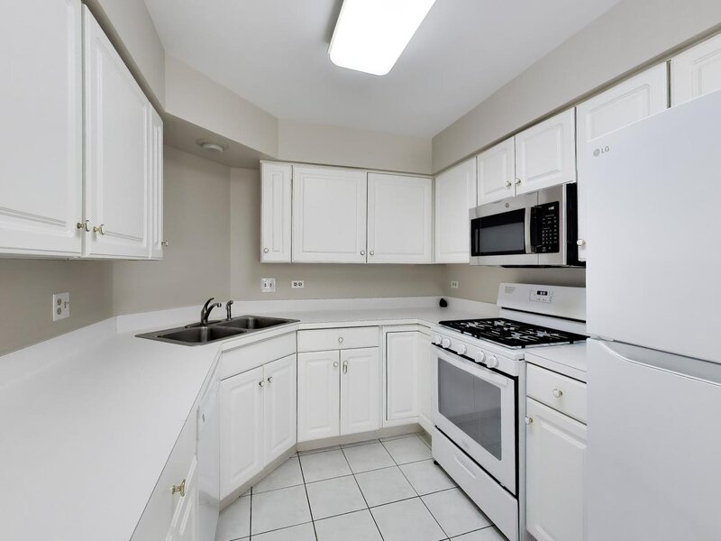1325 Newport Street Mundelein IL 60060