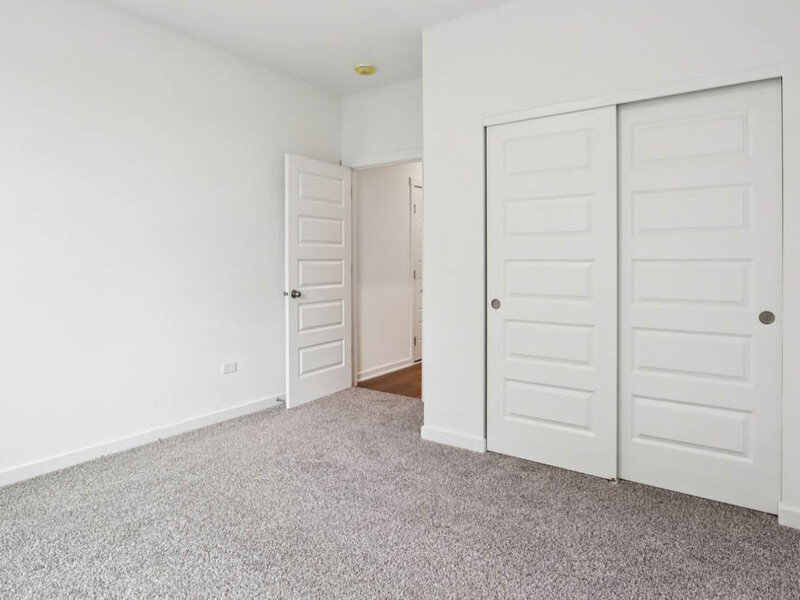 284 Snowdrop Lane Elgin IL 60124