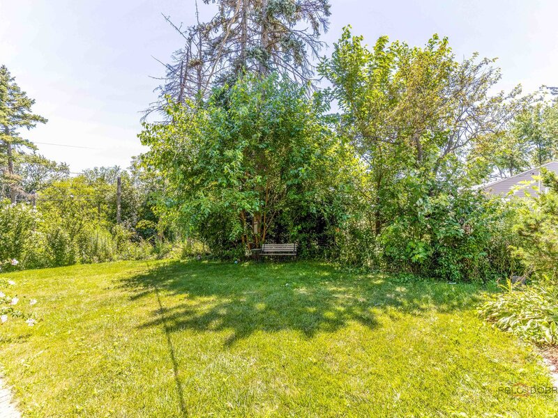 2814 Cardinal Drive Rolling Meadows IL 60008