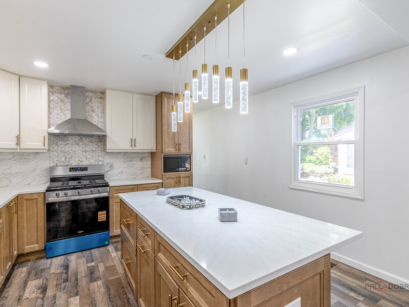2814 Cardinal Drive Rolling Meadows IL 60008