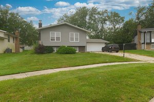 Photo of 18920 S Maple Avenue Country Club Hills IL 60478