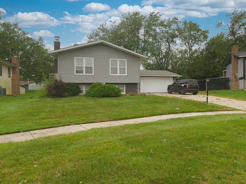 18920 S Maple Avenue Country Club Hills IL 60478