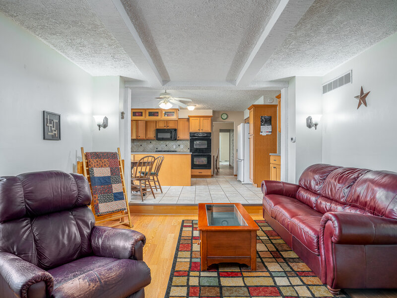 9 Valley View Drive Blue Grass IA 52726