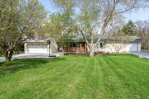 Photo of 9 Valley View Drive Blue Grass IA 52726