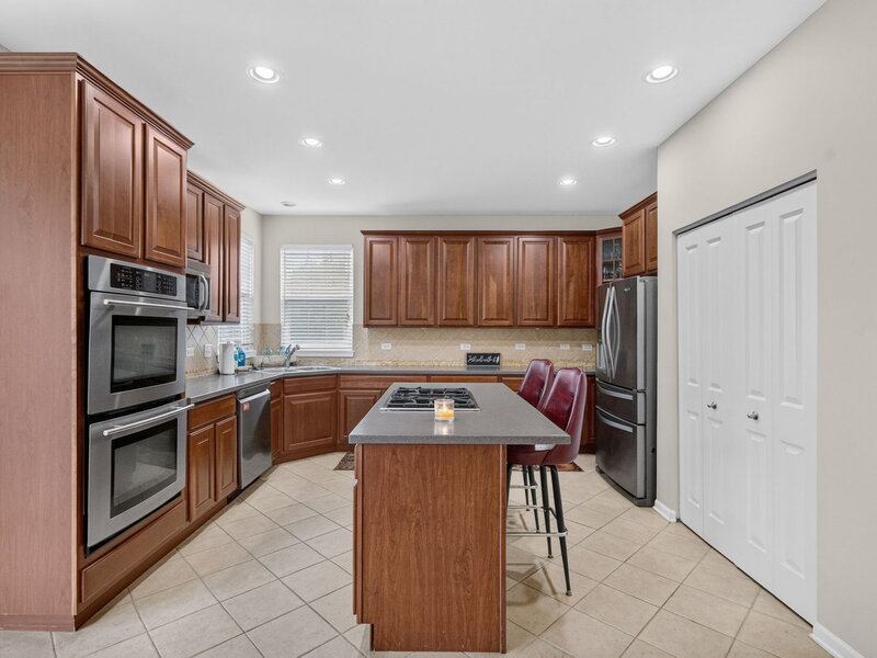26602 Grande Poplar Court Plainfield IL 60585