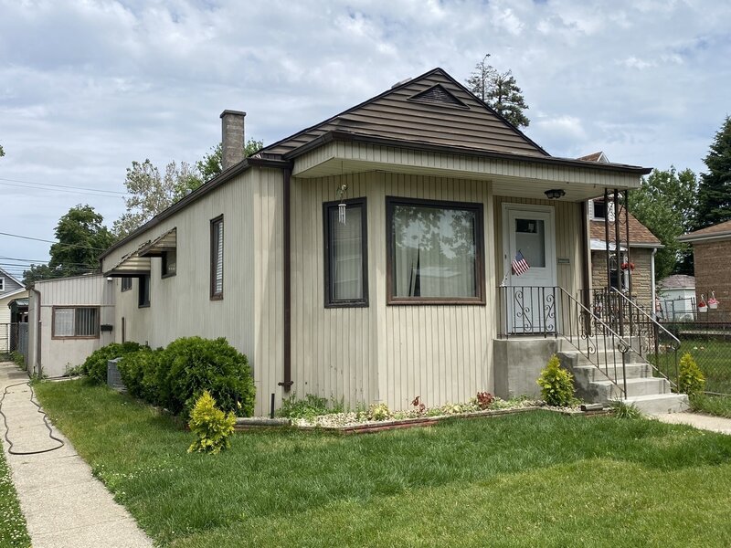 2734 W 98th Place Evergreen Park IL 60805