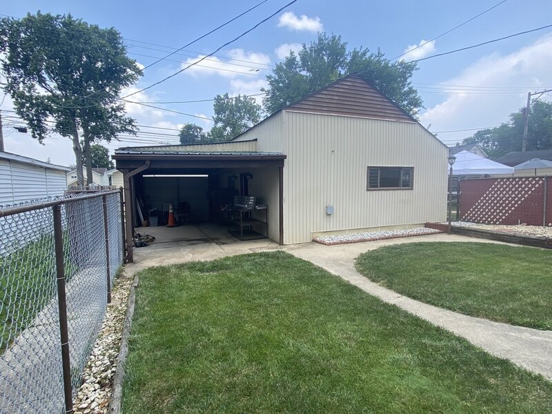 2734 W 98th Place Evergreen Park IL 60805