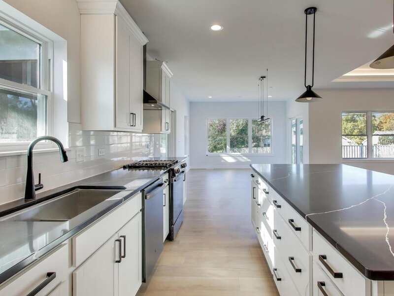 805 W Poplar Street Palatine IL 60067