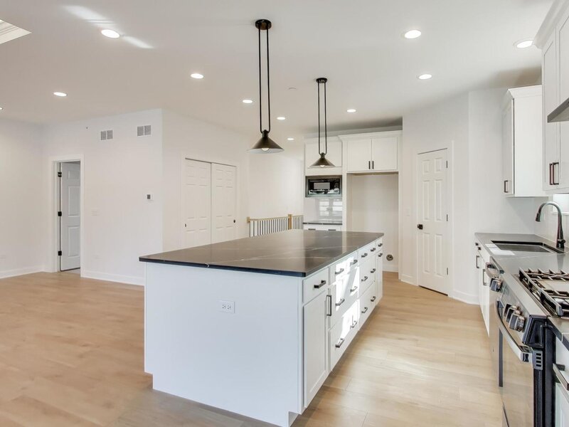 805 W Poplar Street Palatine IL 60067