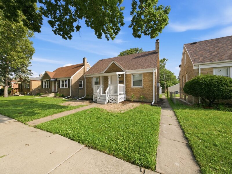 3606 Madison Street Bellwood IL 60104