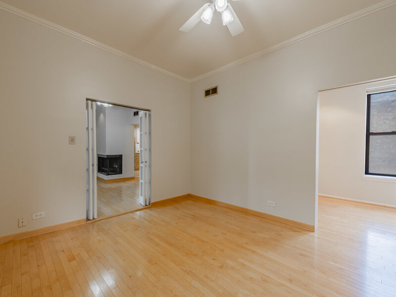 754 W California Terrace Chicago IL 60657